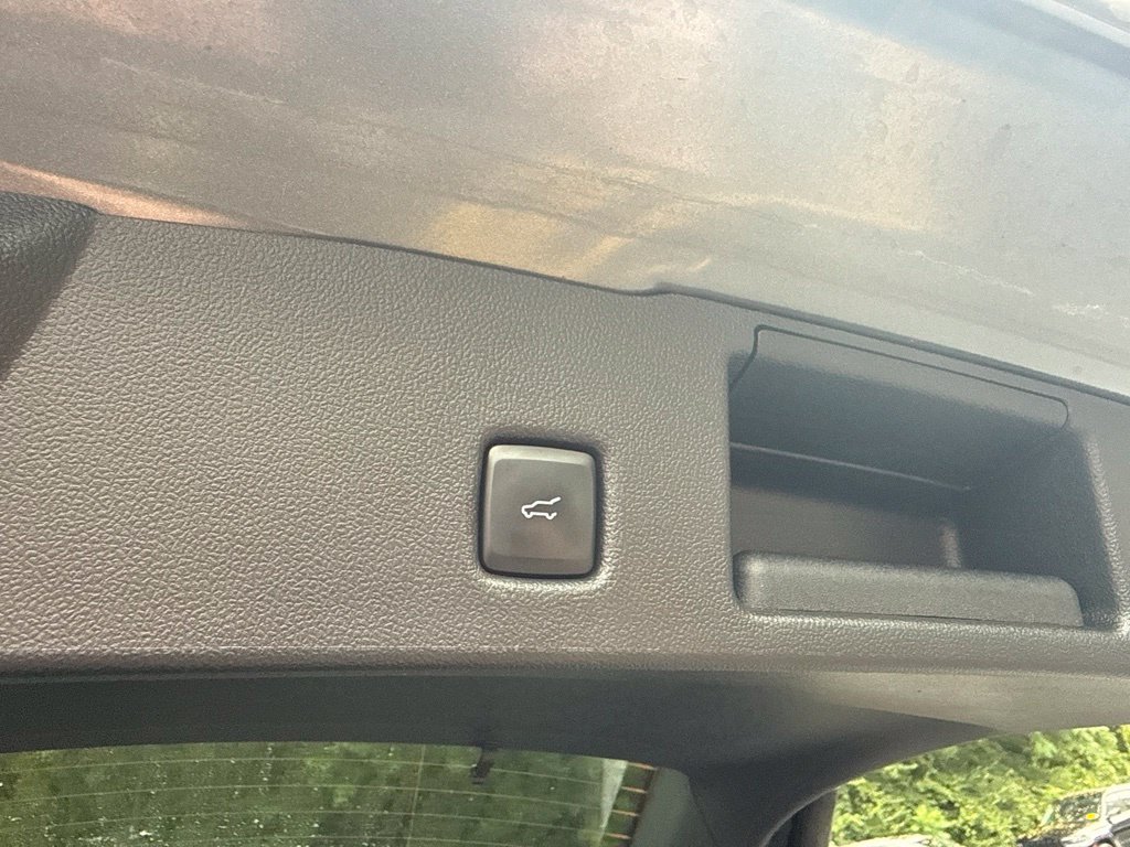 Used 2025 Gray Ford Platinum image 14