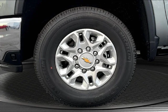 2026 Chevrolet Silverado 2500 HD LTZ - Photo 13