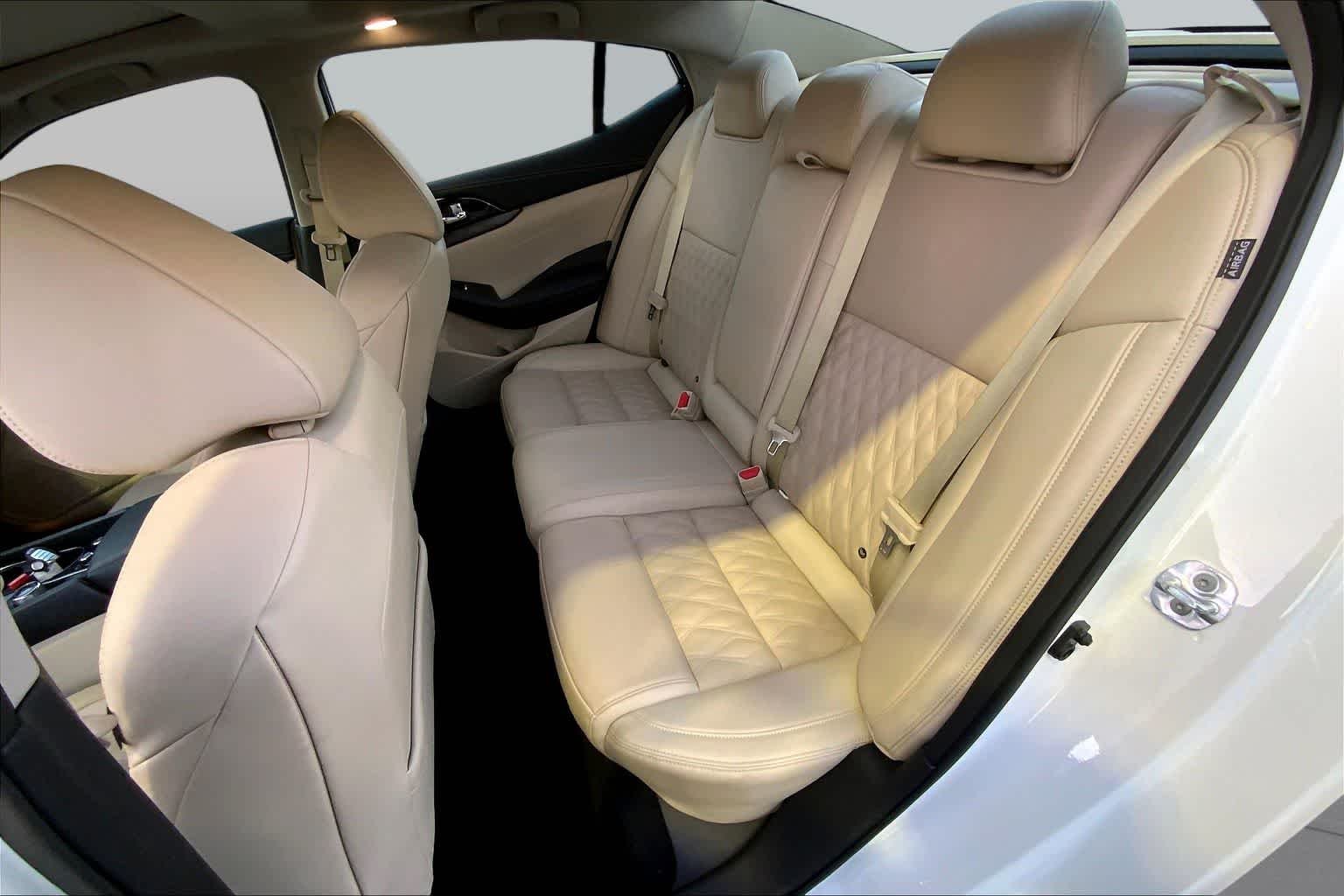 Used 2023 Pearl White Tricoat Nissan Platinum image 20