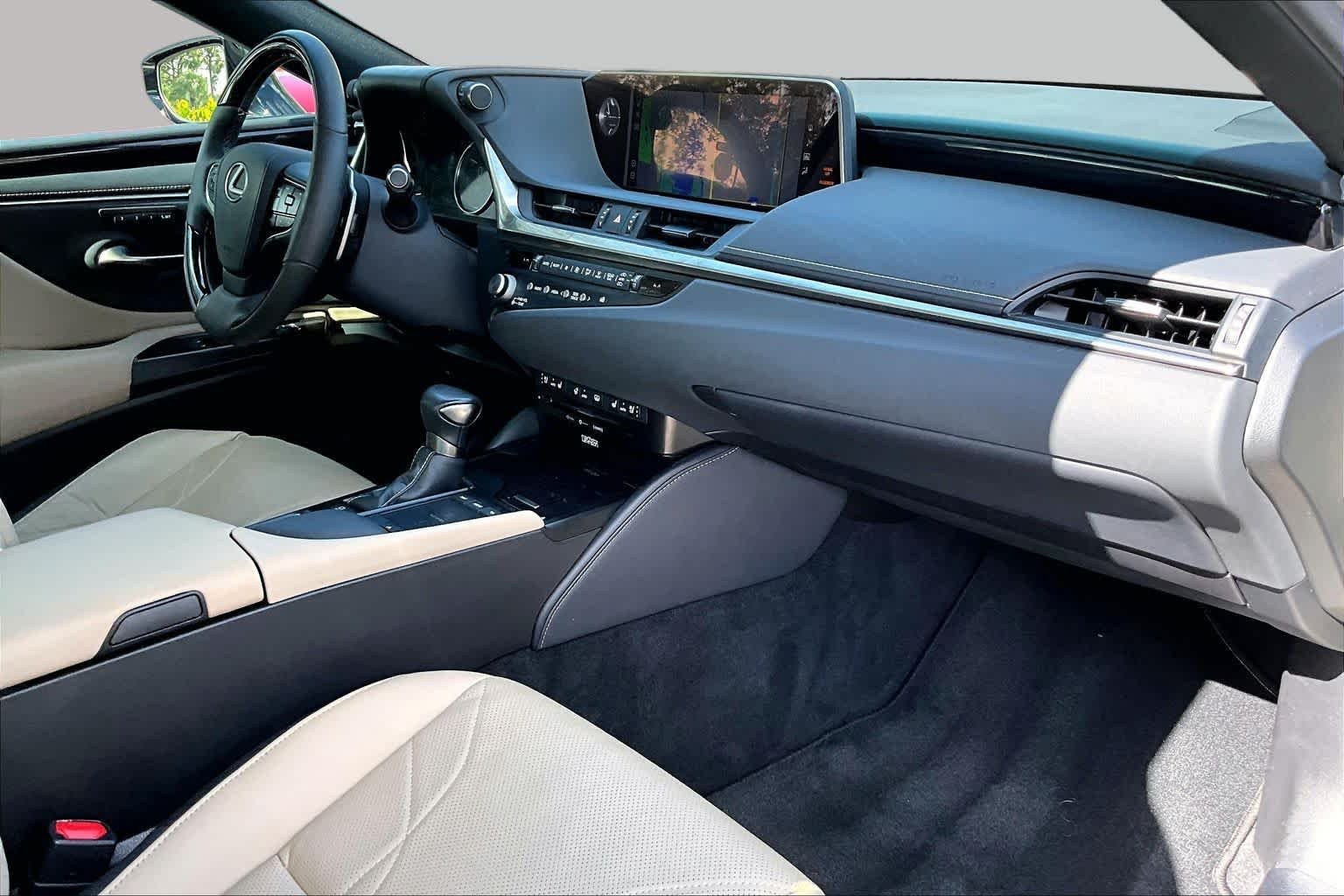 Used 2021 Moonbeam Beige Metallic Lexus Ultra Luxury image 19