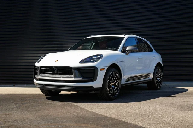 2026 Porsche Macan T