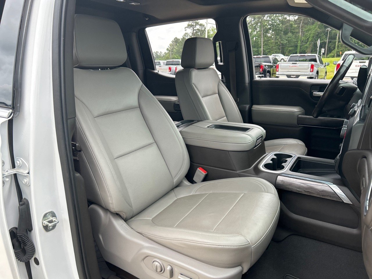 Used 2021 SUMMIT WHITE Chevrolet LTZ image 20