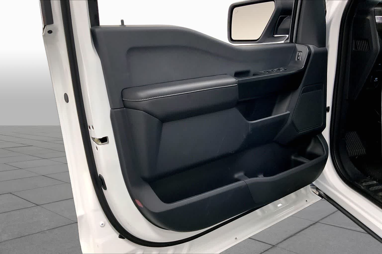 New 2026 Oxford White Ford STX® image 9