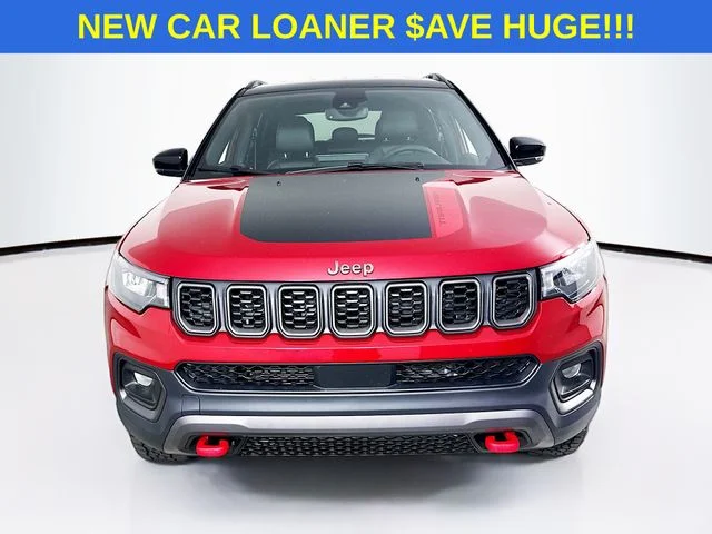New 2026 Red Hot Pearl-Coat Exterior Paint Jeep Trailhawk image 2