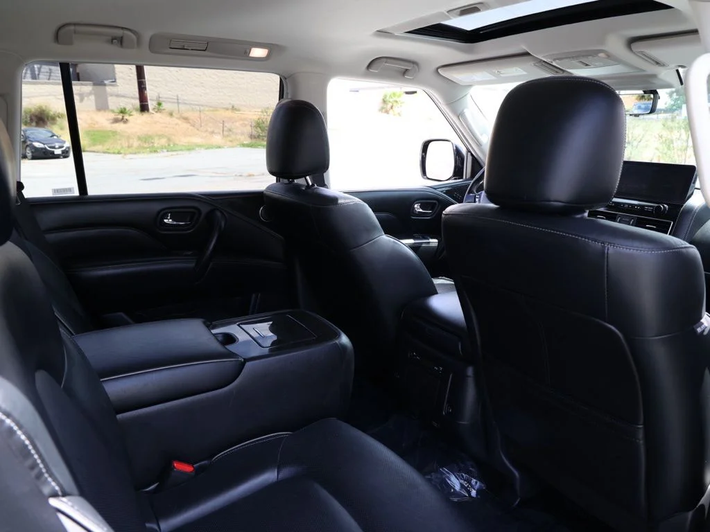 Used 2024 Gray INFINITI LUXE image 16