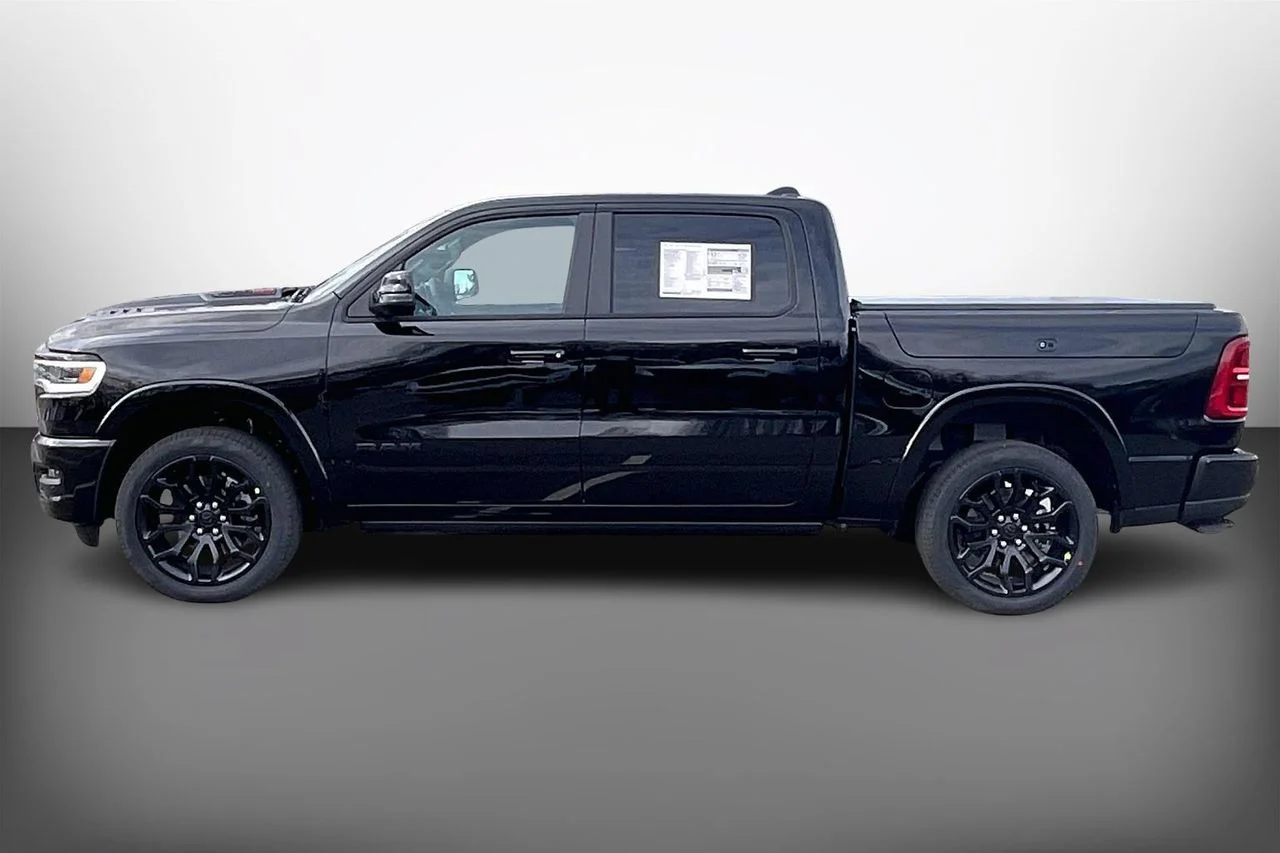 New 2026 Diamond Black Crystal Pearl-Coat Exterior Paint RAM Limited image 5