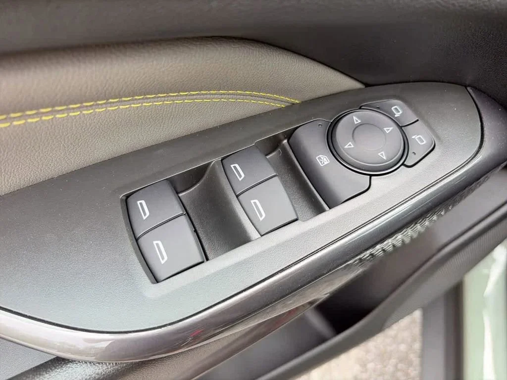 New 2026 Cacti Green Chevrolet ACTIV image 15
