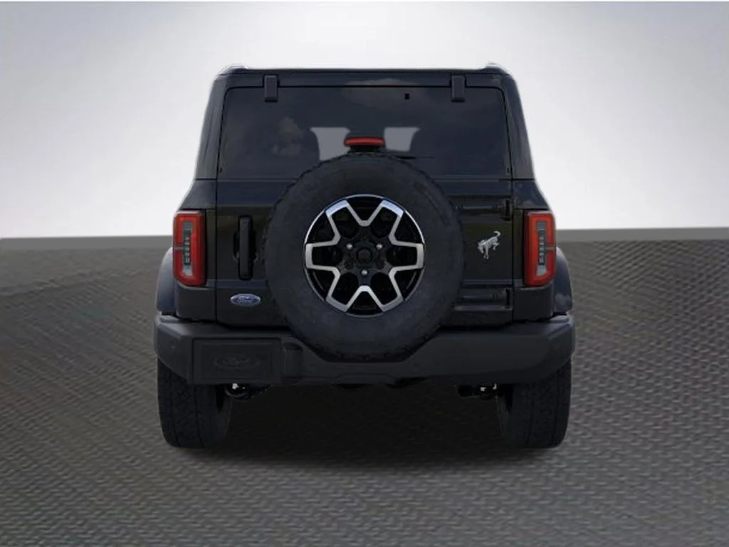 New 2026 Shadow Black Ford Outer Banks® image 5