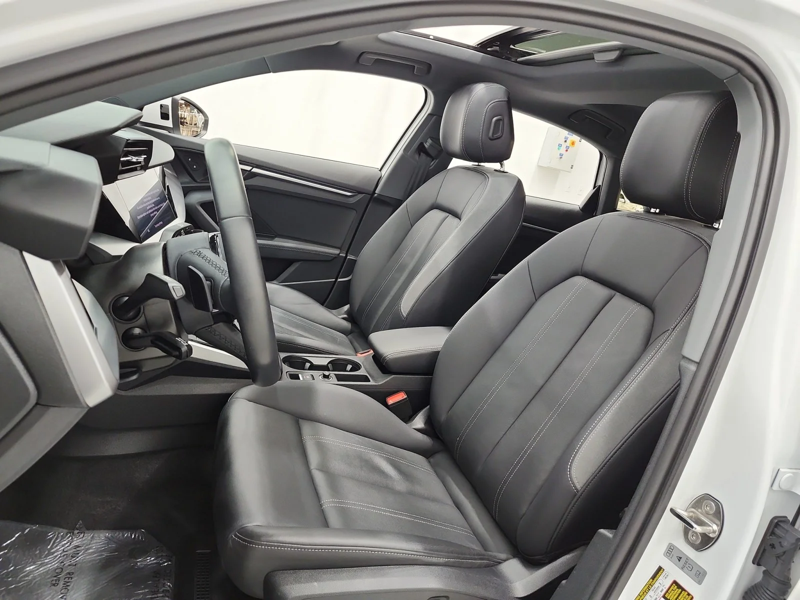 Used 2024 Ibis White Audi Premium image 10