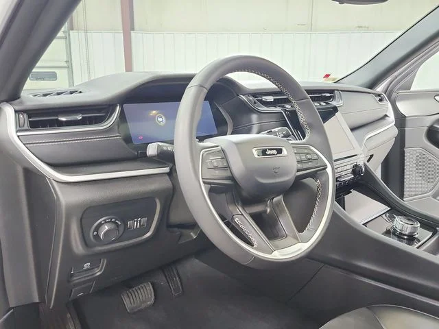 Used 2024 White Jeep Altitude X image 19
