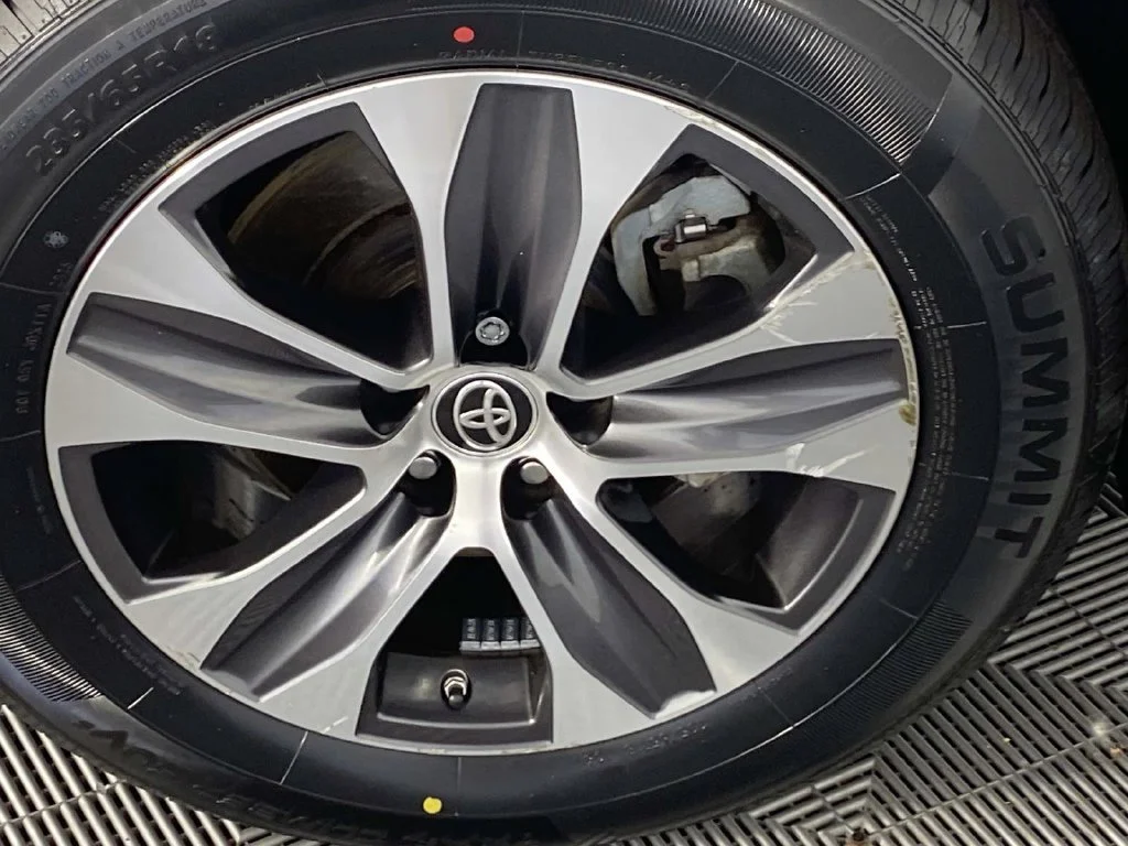 Used 2021 Blizzard Pearl Toyota XLE image 29