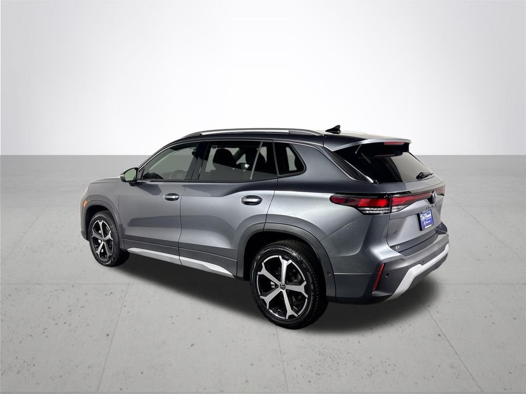 New 2026 Platinum Gray Metallic Volkswagen 2.0T SE image 8