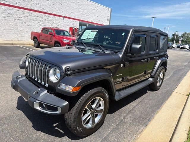 Used 2023 Gray Jeep Sahara image 3