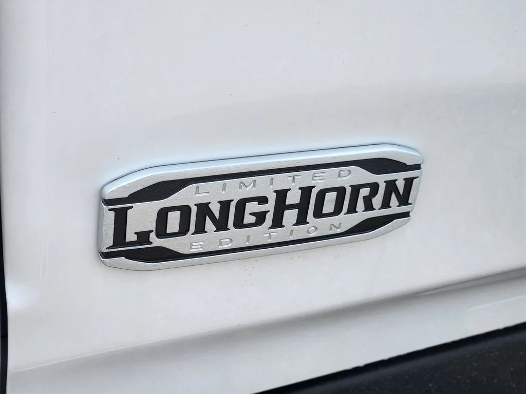 New 2026 Ivory White Tri-Coat Pearl-Coat Exterior Paint RAM Limited image 8