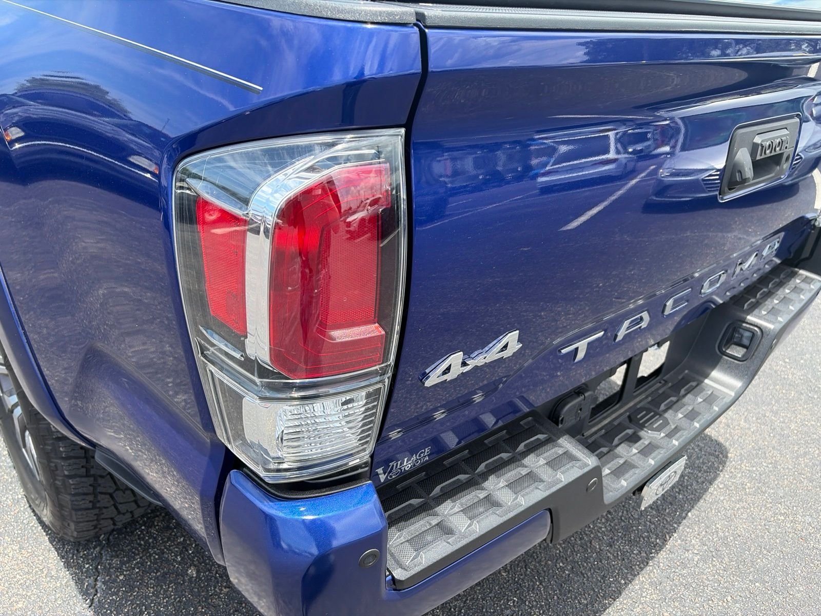 Used 2023 Blue Toyota Limited image 19