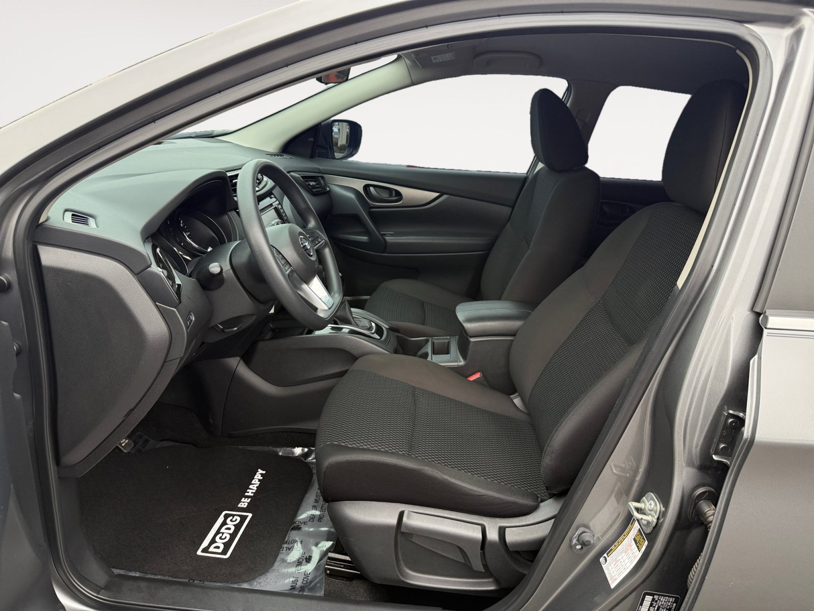 Used 2021 Gun Metallic Nissan S image 10