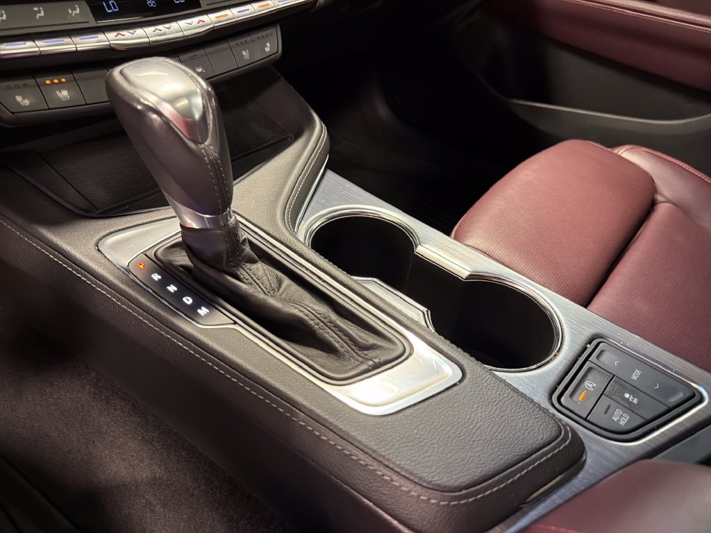 Used 2021 Red Cadillac Sport image 34