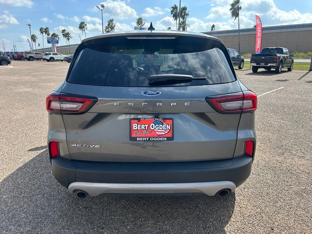 Used 2025 Gray Ford Active image 7