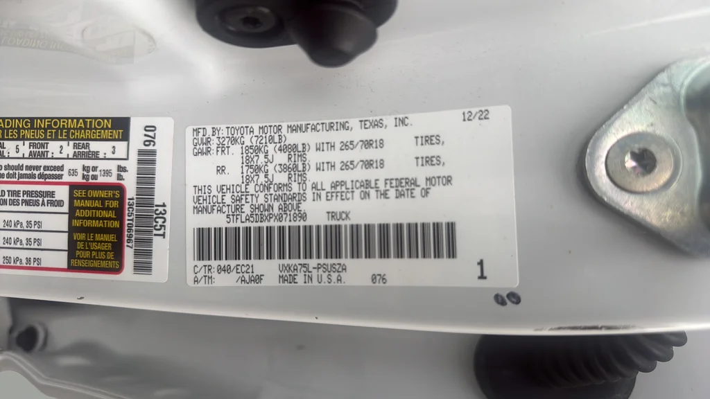 Used 2023 White Toyota SR5 image 26