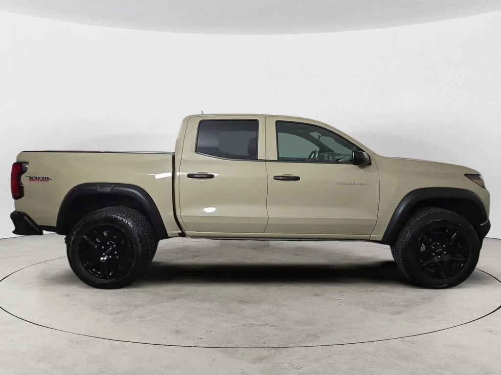Used 2024 Sand Dune Metallic Chevrolet Trail Boss image 6
