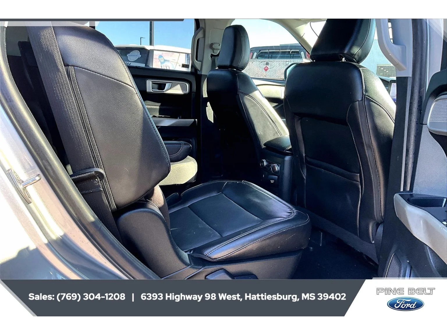Used 2022 Iconic Silver Metallic Ford Limited image 6