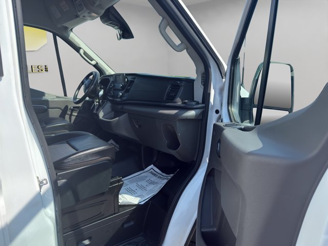 Used 2024 White Ford  image 28