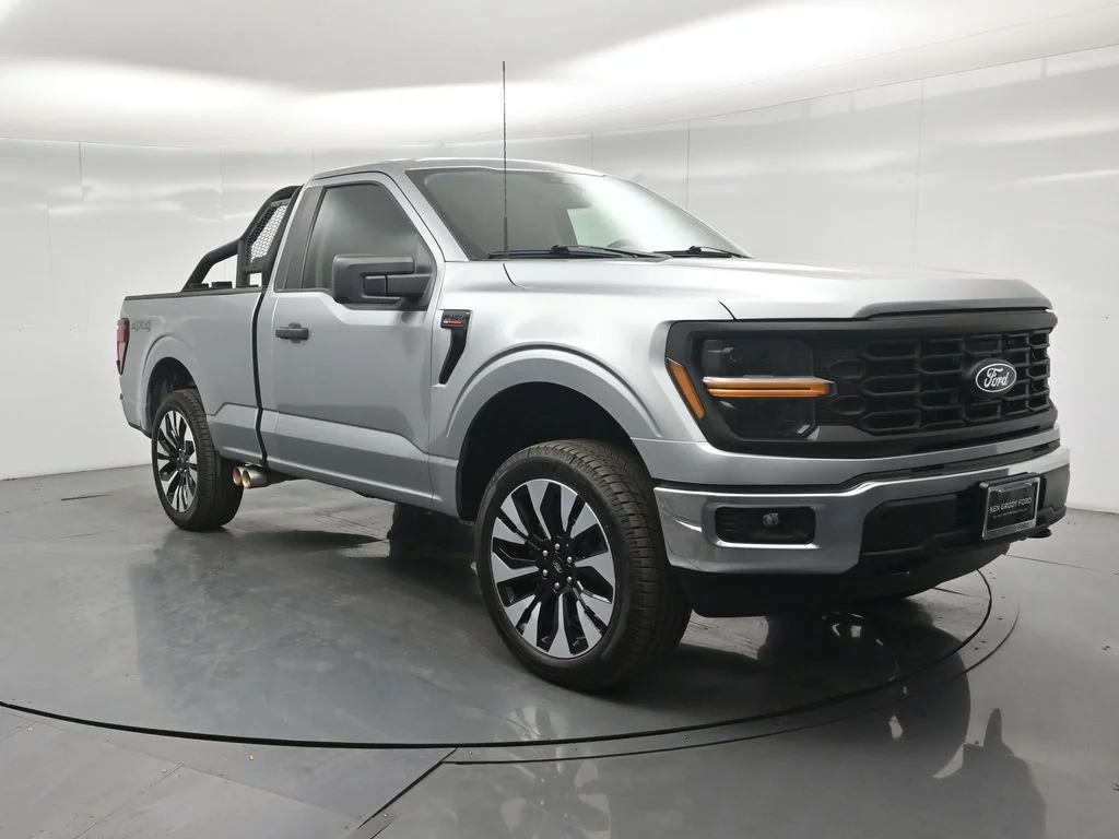Used 2024 Silver Ford XL image 43