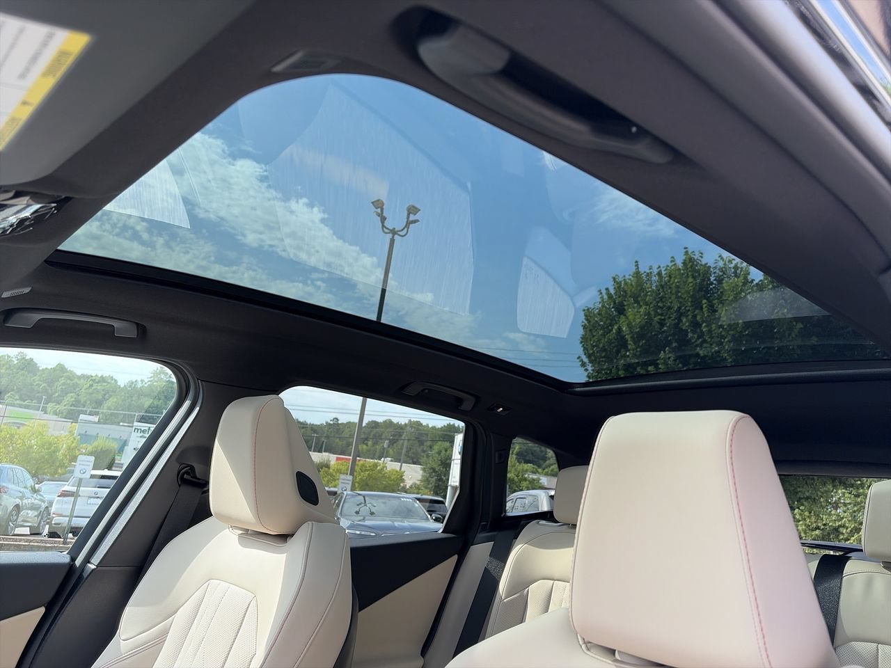 New 2026 Black Sapphire Metallic BMW 30 xDrive image 30