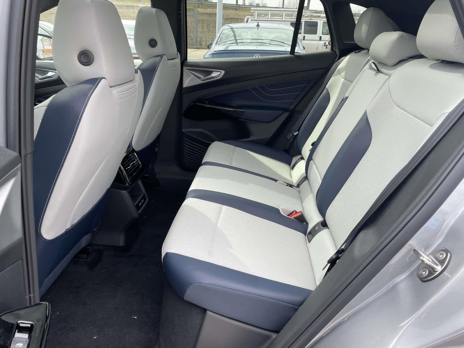 New 2025 Silver Mist Metallic Volkswagen Pro S image 16