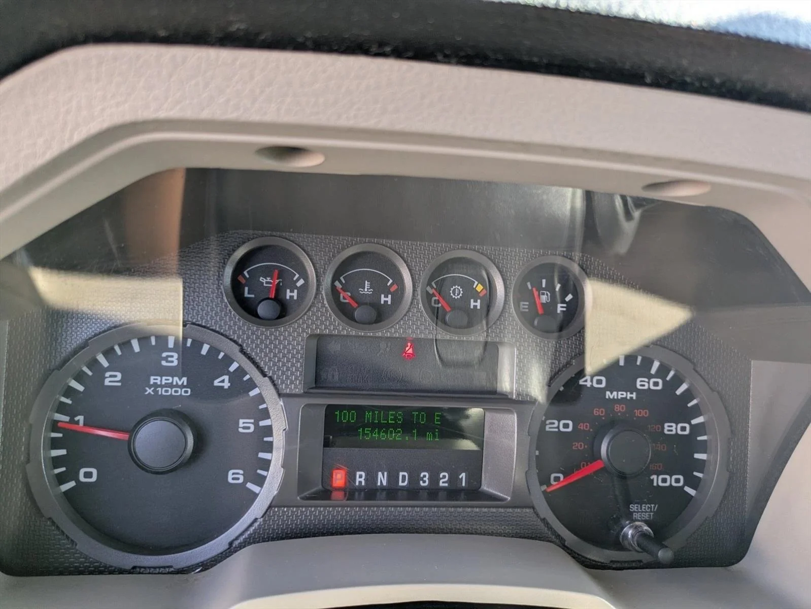 Used 2009 Black Clearcoat Ford XLT image 9