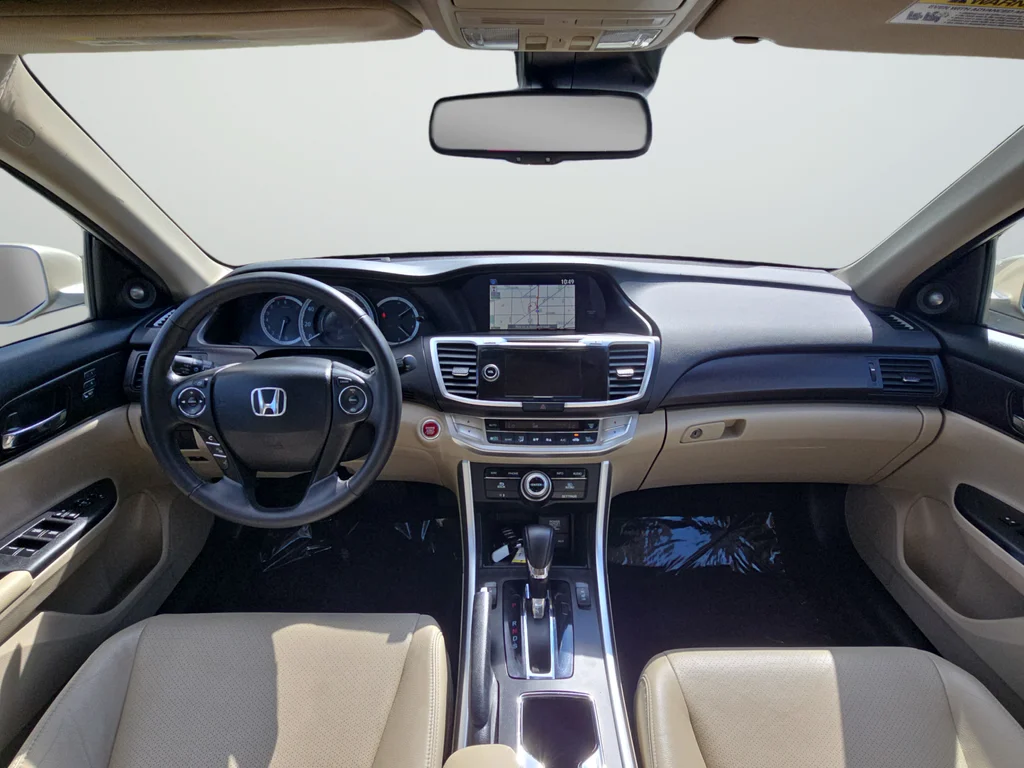 Used 2015 Beige Honda EX-L image 11