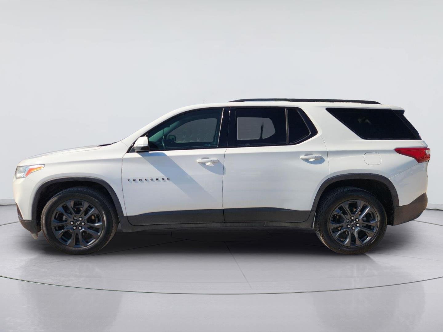 Used 2021 SUMMIT WHITE Chevrolet RS image 4