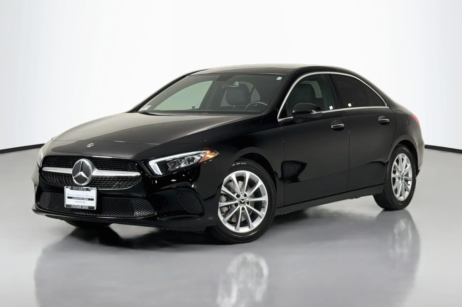 Used 2019 Night Black Mercedes-Benz A 220 image 1