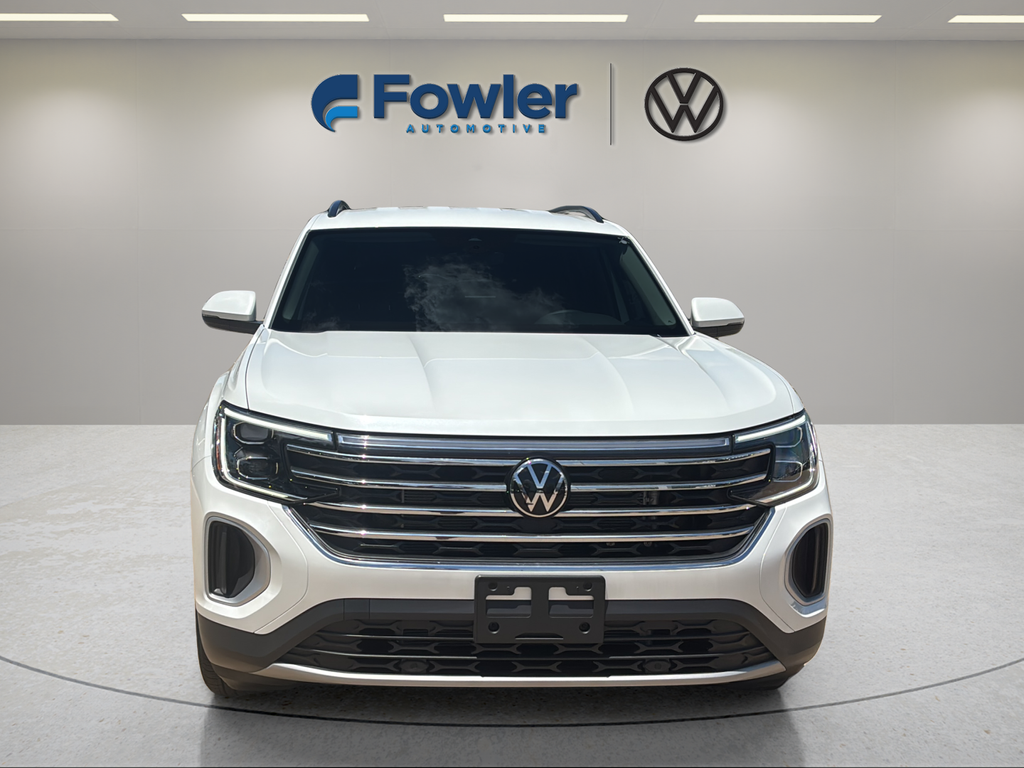 New 2026 White/off-white Volkswagen 2.0T SE image 2