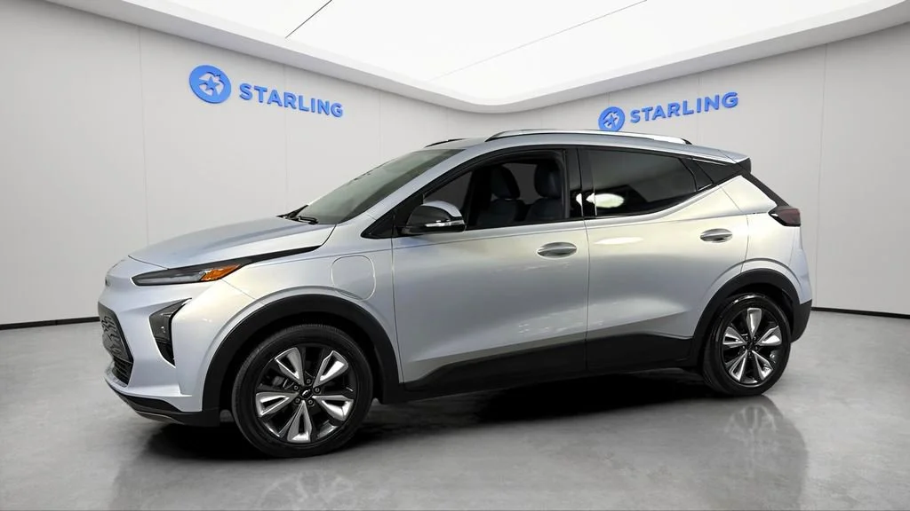 Used 2023 Silver Flare Metallic Chevrolet LT image 2
