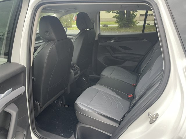 New 2026 Pure White Volkswagen 2.0T SE image 10