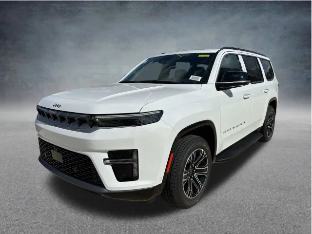 New 2026 Bright White Clear-Coat Exterior Paint Jeep  image 3