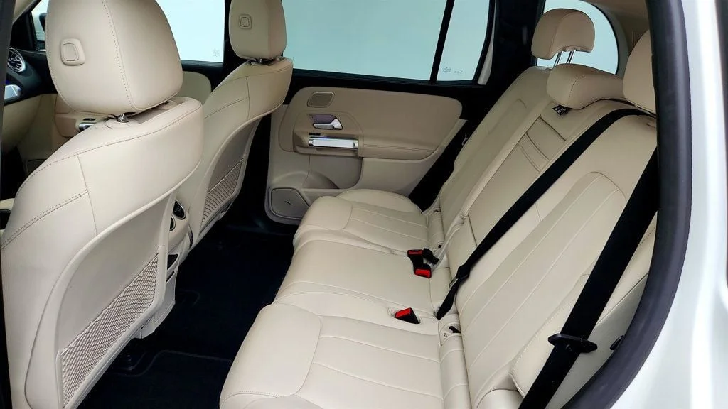 Used 2022 Polar White Mercedes-Benz EQB 300 4MATIC® SUV w/ Pinnacle Pkg & Driver Assistance Pkg Lite image 21