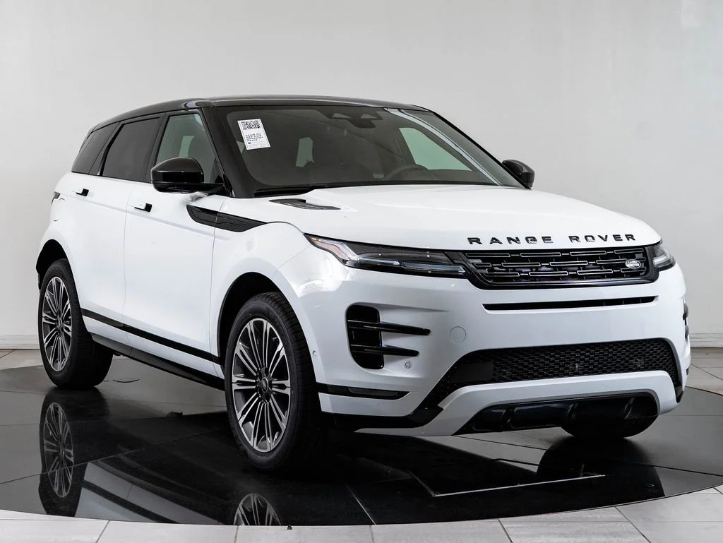 New 2026 Fuji White Land Rover Dynamic image 12