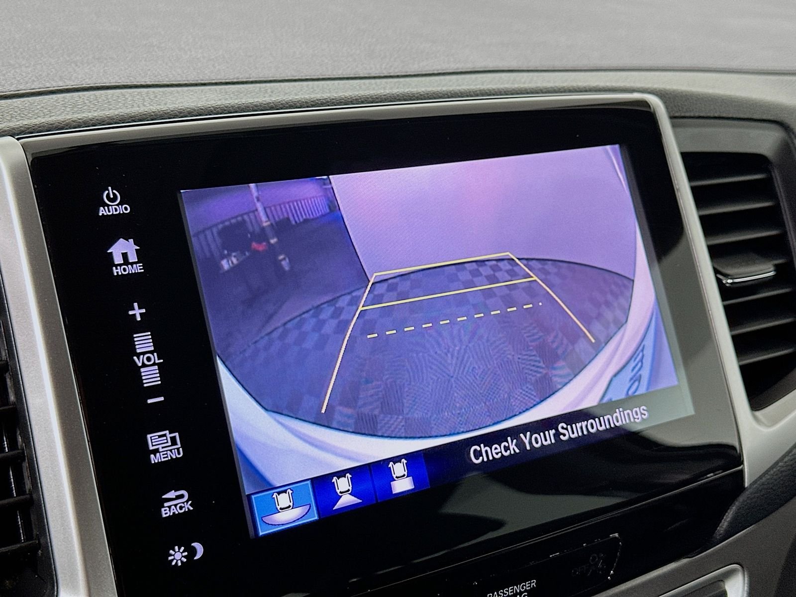 Used 2018 White Diamond Pearl Honda EX image 13