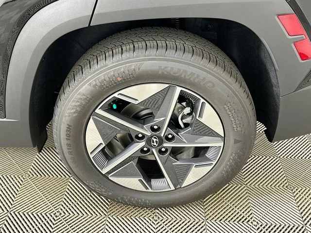 New 2026 Hyundai TUCSON SEL