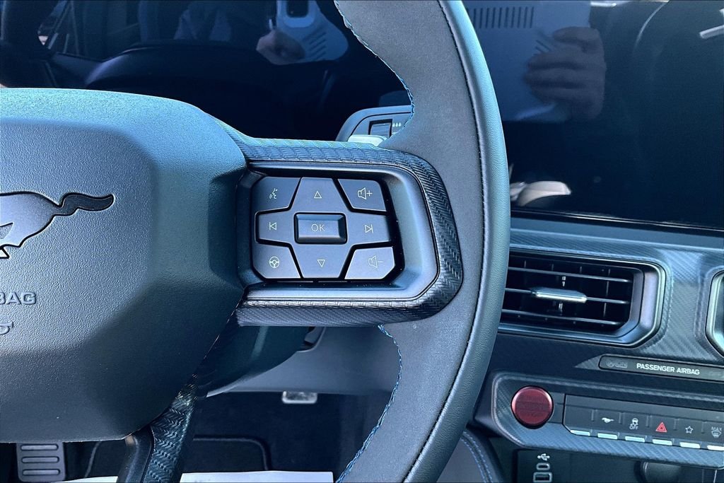 2025 Ford Mustang Dark Horse - Photo 17