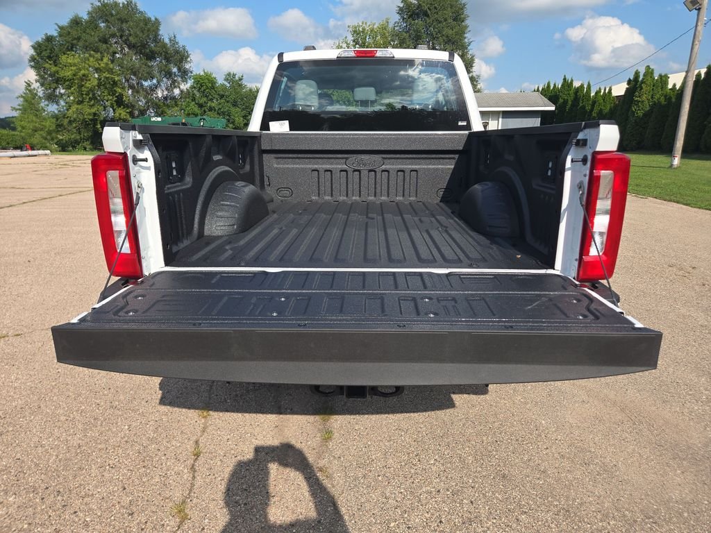 New 2026 Oxford White Ford F-250® XL image 17