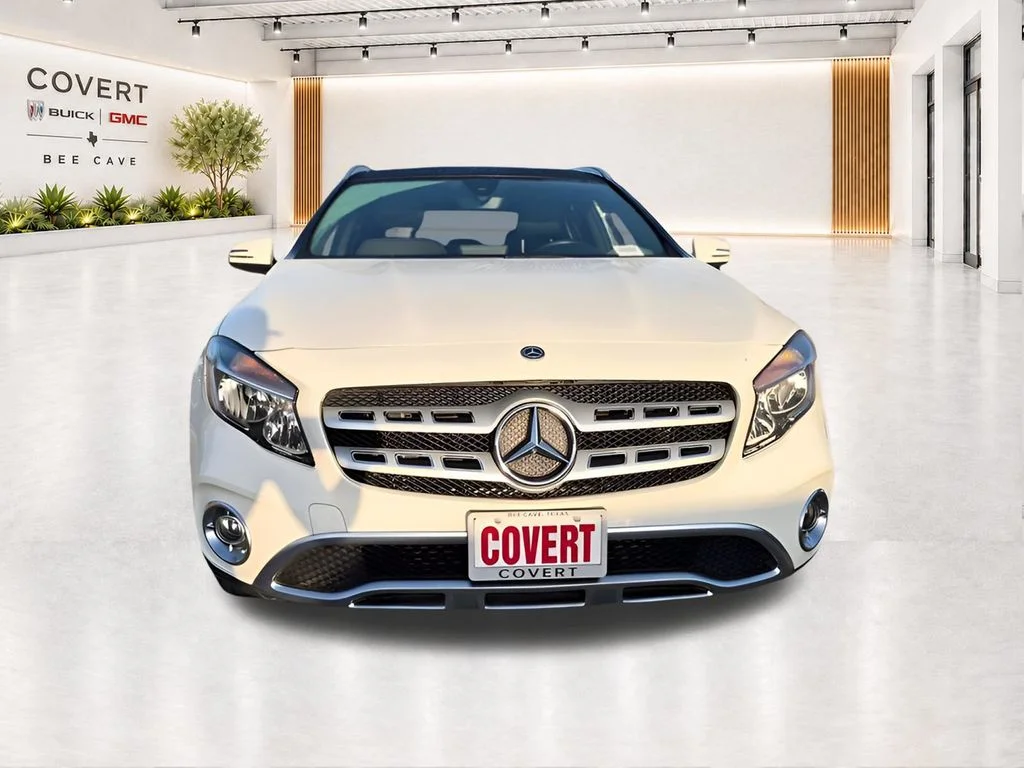 Used 2018 Black Mercedes-Benz GLA 250 image 3