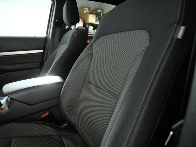 Used 2018 White Ford XLT image 16