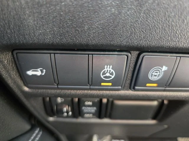 Used 2018 Black INFINITI Base image 33