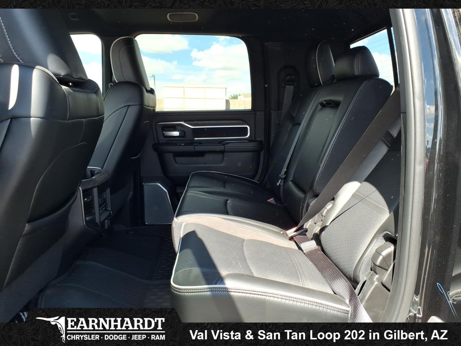 New 2026 Diamond Black Crystal Pearl-Coat Exterior Paint RAM Laramie image 7