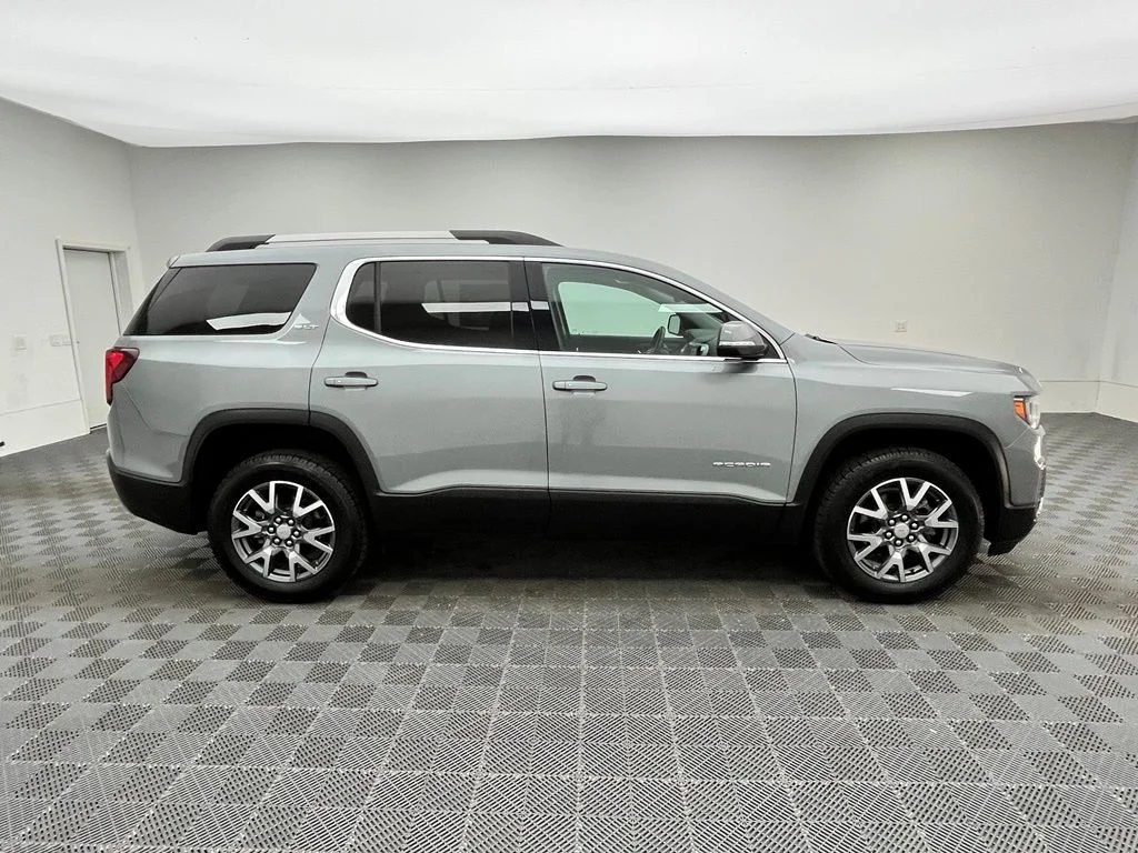 Used 2023 Silver GMC SLT image 8