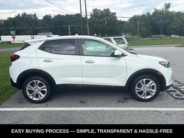 Used 2020 White Buick Preferred image 5