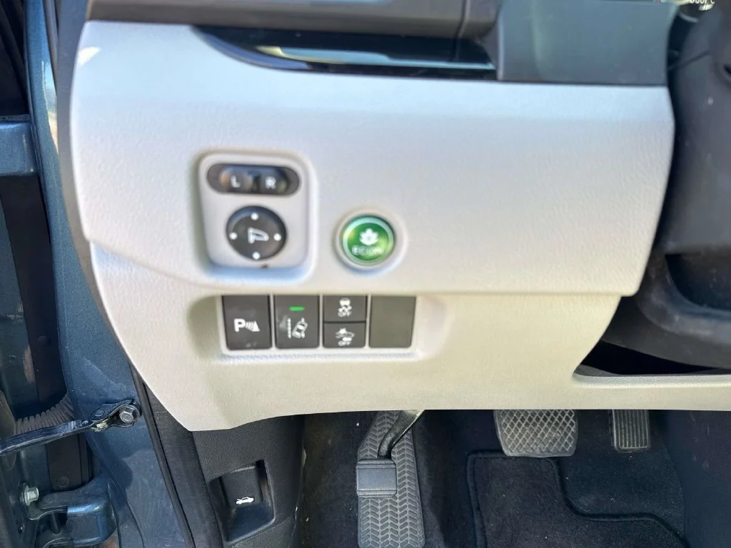Used 2017 Blue Honda Elite image 33